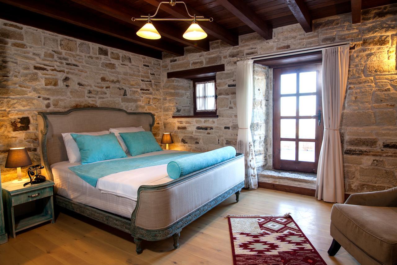 1922 Hotel Yenifoca Exteriér fotografie